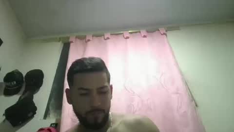 Snapshot of arthur1718 chatting on October 18, 3:09 am arthur1718 online show from October 18, 3:09 am