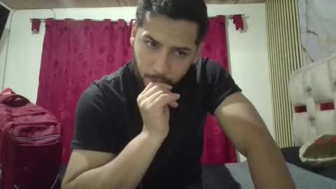 arthur1718 online show from March 18, 11:52 pm