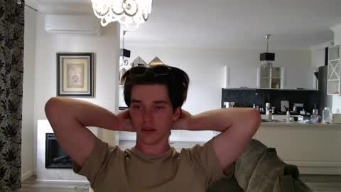 Snapshot of arthur__king chatting on May 8, 2:11 pm Arthur online show from May 8, 2:11 pm