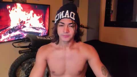 I AM HERE online show from February 2, 3:05 am