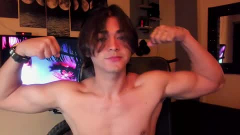Snapshot of arthur_hunter chatting on April 23, 1:51 am I AM HERE online show from April 23, 1:51 am