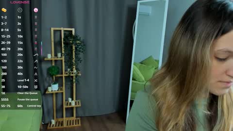 Snapshot of arthurpelto chatting on October 6, 7:22 pm Sara online show from October 6, 7:22 pm