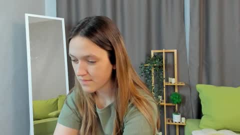Snapshot of arthurpelto chatting on October 18, 7:03 pm Sara online show from October 18, 7:03 pm