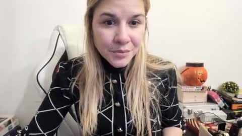 MIA online show from February 5, 9:07 pm
