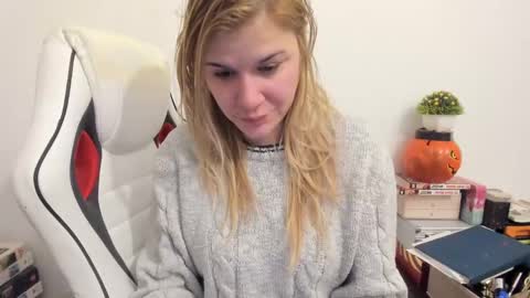 MIA online show from February 17, 7:42 pm