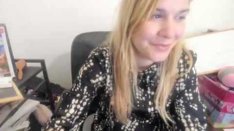 MIA online show from April 16, 9:39 pm