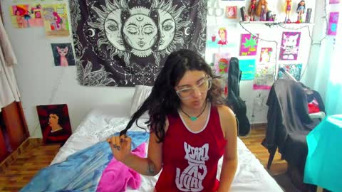 Isabella Cherry online show from April 5, 3:09 pm