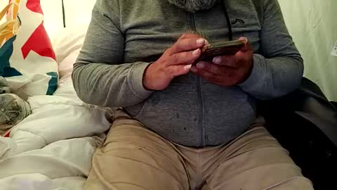 ArturDivus online show from April 4, 1:30 pm