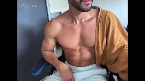 Snapshot of artvillasboas chatting on February 7, 2:15 pm Arthur Villasboas online show from February 7, 2:15 pm