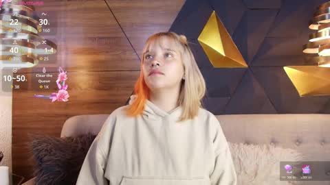 sofia online show from March 28, 11:10 am