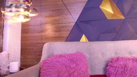Snapshot of ary_hanna chatting on July 4, 11:05 am sofia online show from July 4, 11:05 am