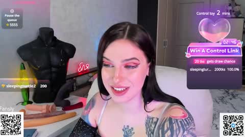 Snapshot of arya_deepthroat_queen chatting on December 15, 6:04 pm Arya  Fn  Talented Arya   online show from December 15, 6:04 pm