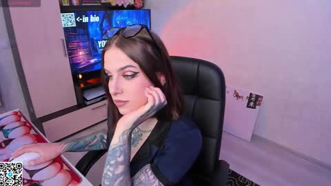 Snapshot of arya_deepthroat_queen chatting on September 14, 8:41 pm Arya  Fn  Talented Arya   online show from September 14, 8:41 pm