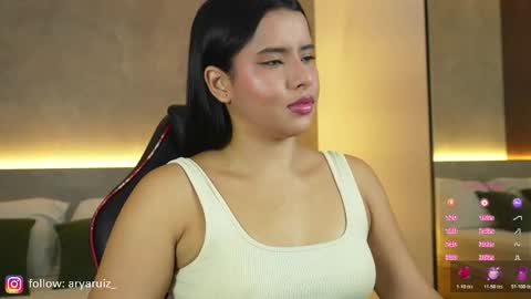 Snapshot of arya_ruiz chatting on December 17, 12:33 pm Arya online show from December 17, 12:33 pm