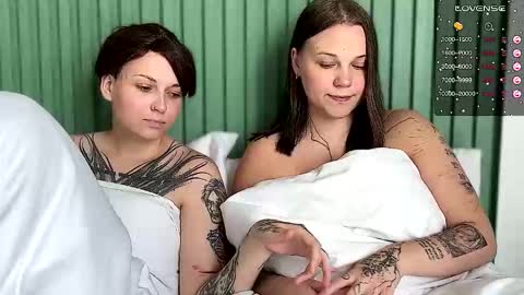 Arya brunett and Cassie blond online show from September 15, 8:03 am