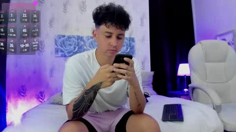 Snapshot of arzt_andy chatting on January 19, 10:49 pm andy online show from January 19, 10:49 pm