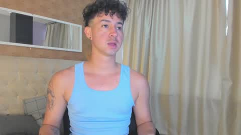 Snapshot of arzt_andy chatting on January 18, 10:02 pm andy online show from January 18, 10:02 pm