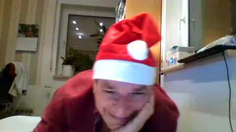 Snapshot of as660660 chatting on December 20, 10:50 pm as660660 online show from December 20, 10:50 pm