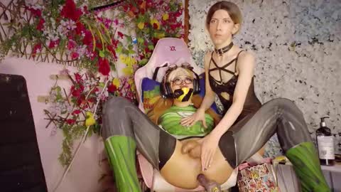 Snapshot of asami_y chatting on November 13, 11:36 pm Asami online show from November 13, 11:36 pm