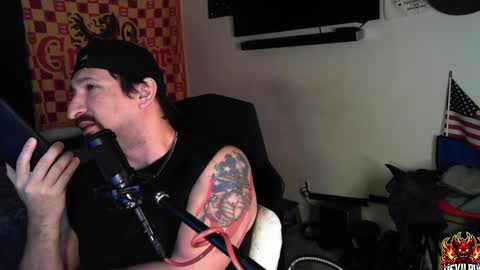 Snapshot of asanator101 chatting on September 26, 2:48 am devilPup75 online show from September 26, 2:48 am