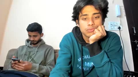 Snapshot of ash2730 chatting on February 15, 6:12 pm ash2730 online show from February 15, 6:12 pm