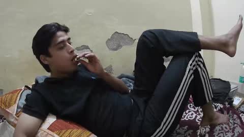 Snapshot of ash2730 chatting on November 22, 5:34 pm ash2730 online show from November 22, 5:34 pm