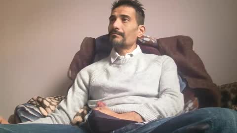 Snapshot of ash590 chatting on December 15, 8:40 am Ash590 online show from December 15, 8:40 am