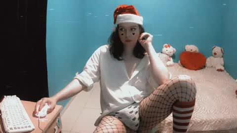 Ash online show from December 3, 1:13 am