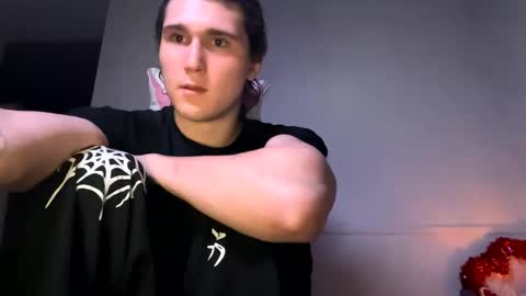 Snapshot of ashbuyersss chatting on February 5, 6:56 am ashbuyersss online show from February 5, 6:56 am