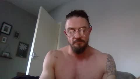 ashdrewery01519813 online show from November 25, 3:23 pm