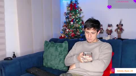 Ashley And Ryan  online show from December 1, 11:43 pm