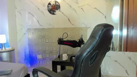   Asher  online show from February 28, 5:14 pm