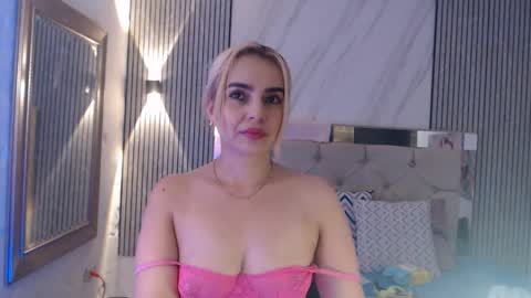 ashley__tylor online show from March 20, 2:05 am