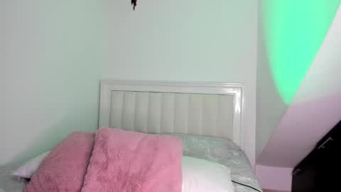 ashley_blair online show from December 15, 8:57 pm