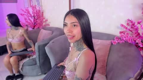ashley_blum_ online show from April 4, 11:51 am