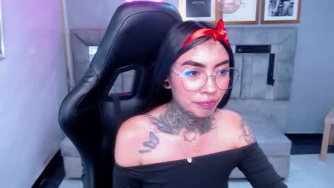 Snapshot of ashley_blum_v chatting on September 17, 7:48 pm ashley_blum_v online show from September 17, 7:48 pm