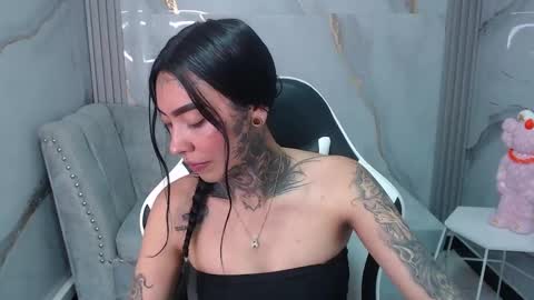 Snapshot of ashley_blum_v chatting on September 20, 8:10 pm ashley_blum_v online show from September 20, 8:10 pm