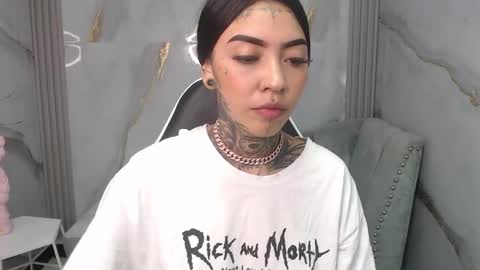 Snapshot of ashley_blum_v chatting on November 1, 8:11 pm ashley_blum_v online show from November 1, 8:11 pm