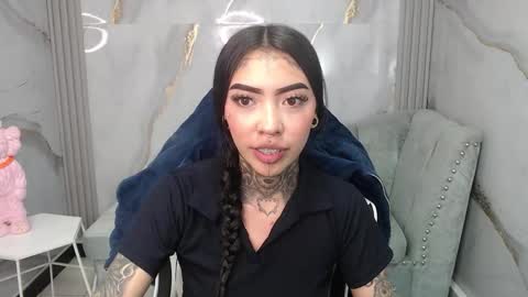 Snapshot of ashley_blum_v chatting on November 10, 8:08 pm ashley_blum_v online show from November 10, 8:08 pm