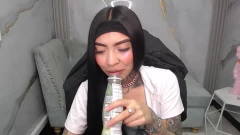 Snapshot of ashley_blum_v chatting on December 13, 8:58 pm ashley_blum_v online show from December 13, 8:58 pm