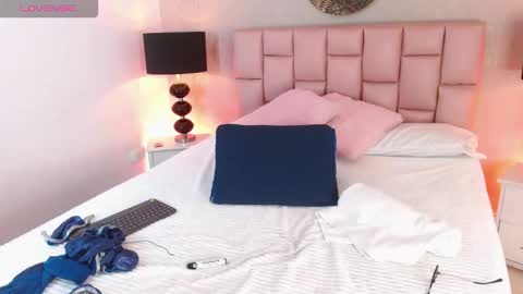 Ashleyy online show from March 28, 1:11 pm