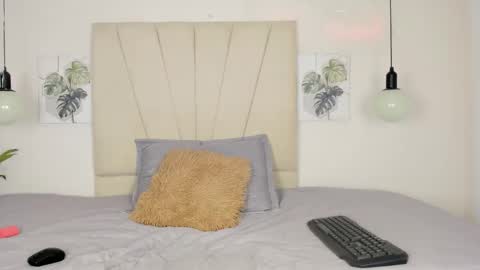 Snapshot of ashley_ebony__ chatting on February 10, 1:37 pm Ashley online show from February 10, 1:37 pm