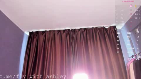 ashley_fly online show from November 22, 5:28 am