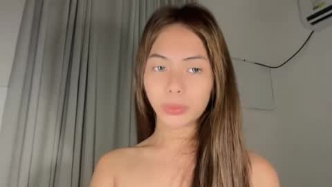 ashley online show from April 8, 1:44 pm