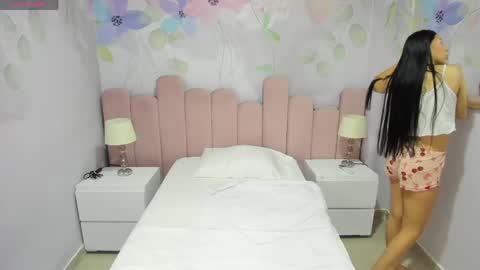 ASHLEY online show from April 13, 1:44 am