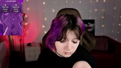 Ashley online show from April 7, 9:26 pm