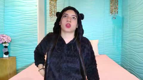 ASHLEY  online show from March 26, 12:44 pm