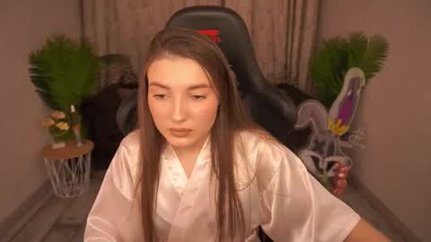 ashleybaee online show from December 22, 1:41 pm