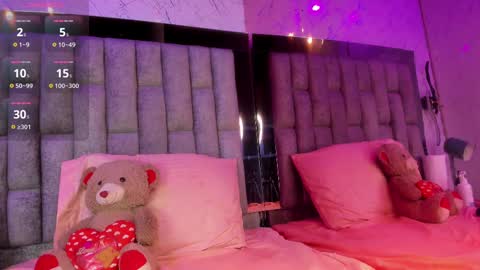 Snapshot of ashleycampbell_ chatting on March 12, 8:19 am Ashley online show from March 12, 8:19 am