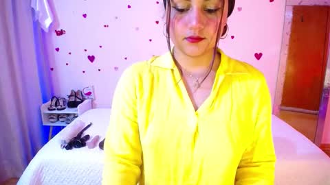 Snapshot of ashleyevanz chatting on November 26, 4:35 am Ashlei Evanz online show from November 26, 4:35 am